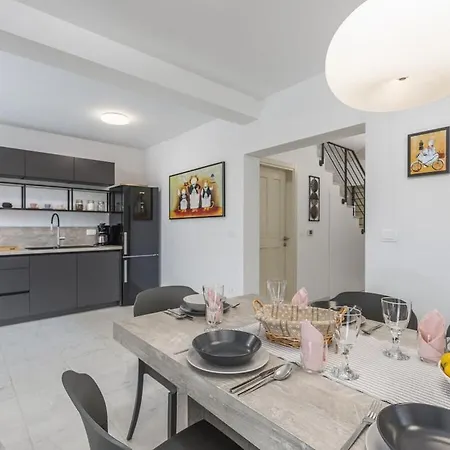 Casa vacanze With 2 Bedrooms *