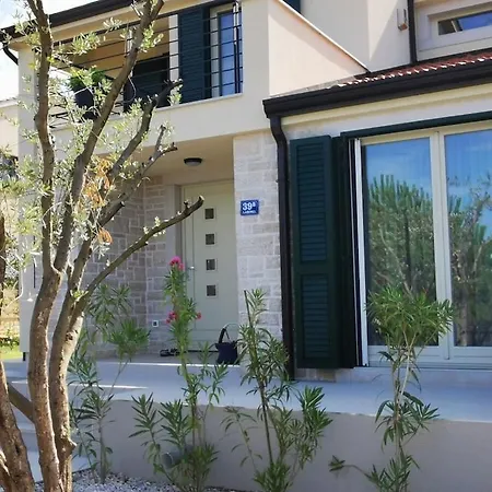 Дом отдыха With 2 Bedrooms