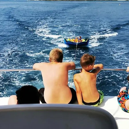 With 2 Bedrooms * Labinci