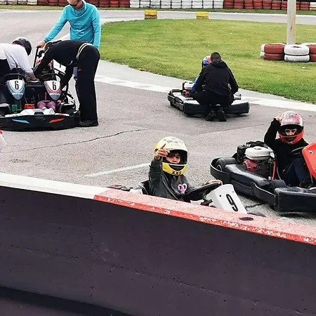 With 2 Bedrooms * Labinci